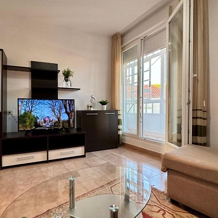 Apartamento Paseo Maritimo-A Illa De Arousa Exterior photo